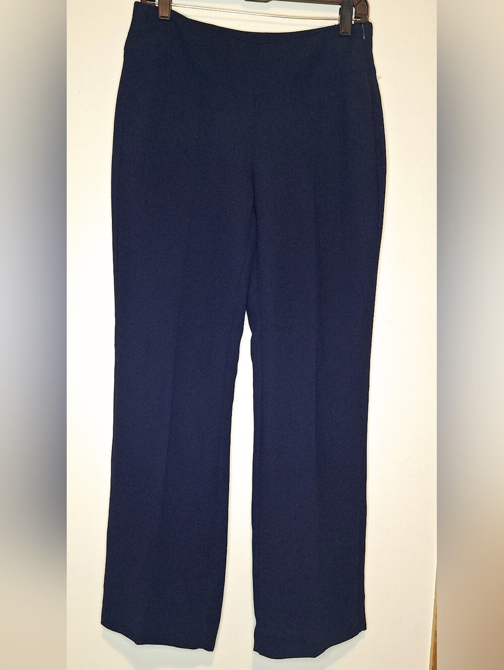 Cabi "Midnight in Paris" navy straight-leg trousers. Sz 4